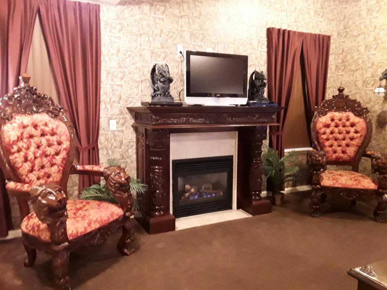 Lions Gate Manor Bed & Breakfast Lava Hot Springs Exterior photo