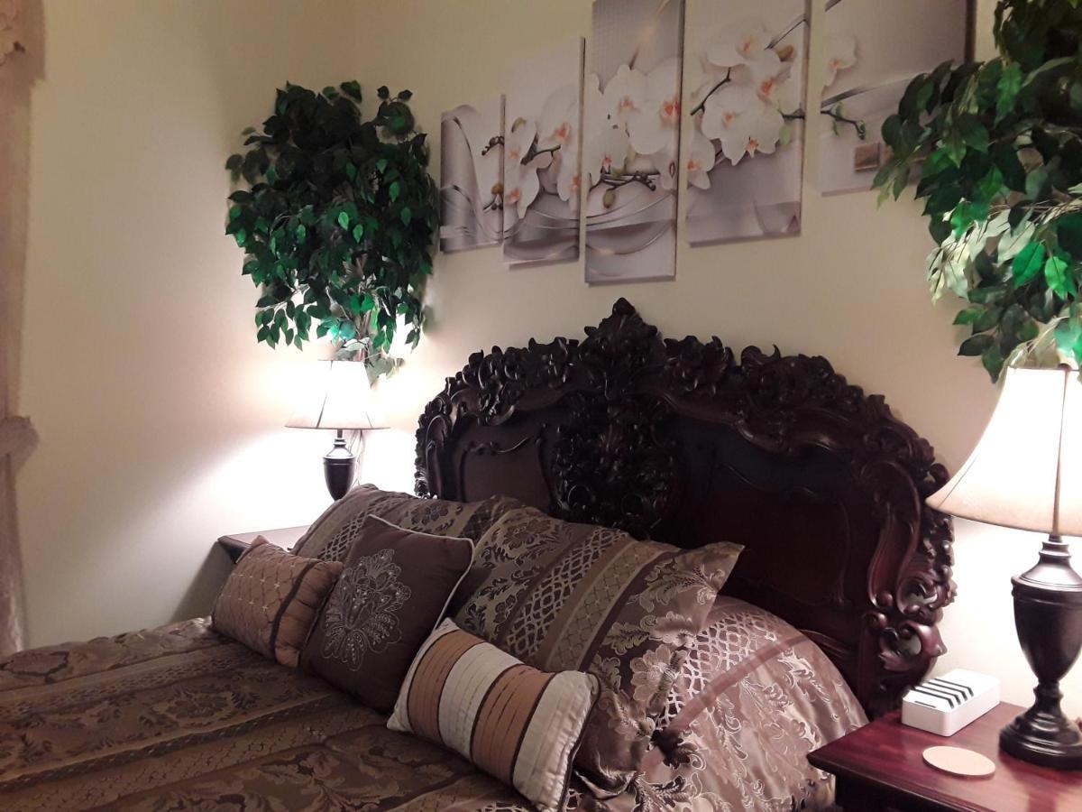 Lions Gate Manor Bed & Breakfast Lava Hot Springs Exterior photo